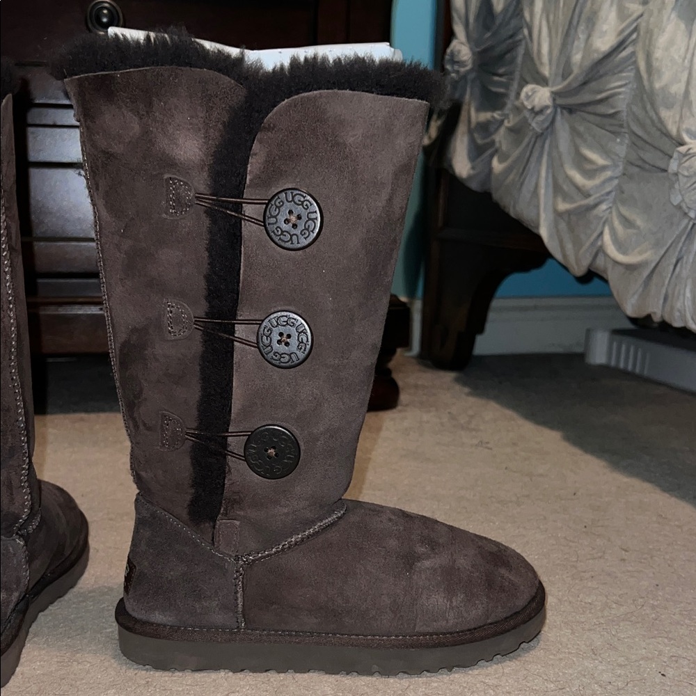 UGG Dark Brown Suede Boots with Fur Trim and buttons